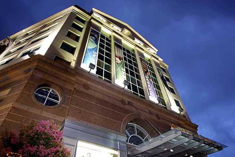 Embassy Suites By Hilton Washington Dc Chevy Chase Pavilion Екстер'єр фото
